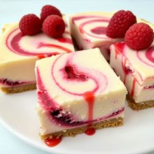 Raspberry Swirl Cheesecake Bars Recipe