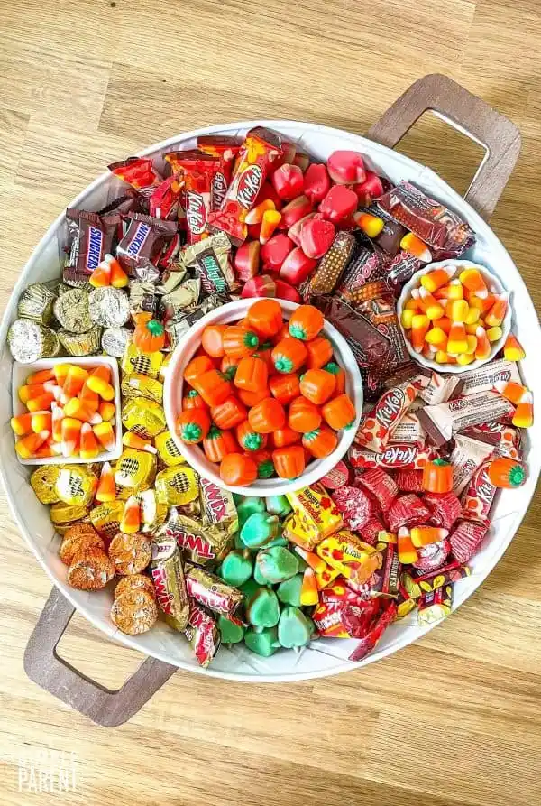 21 Candy Charcuterie Board Ideas That’ll Wow Any Crowd